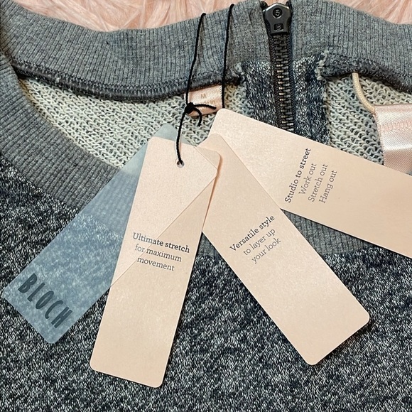 NWT Bloch Ultimate Stretch Active Dance Long Sleeve Gray Crop‎ Top Size Medium - Picture 2 of 7